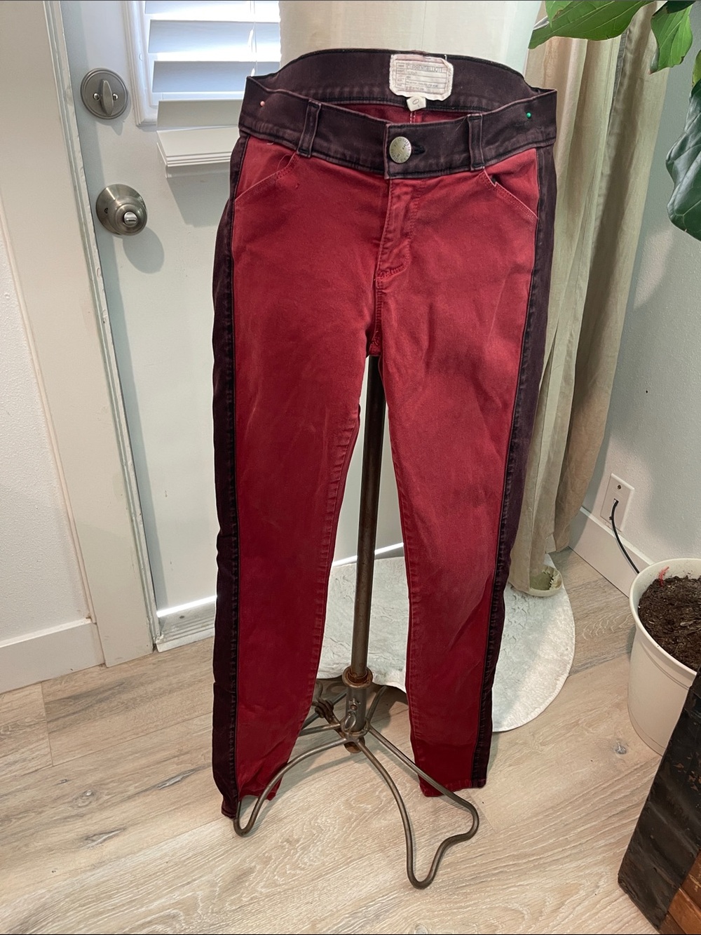 Current/Elliott Two-Tone Red and Dark Burgundy Skinny Jeans